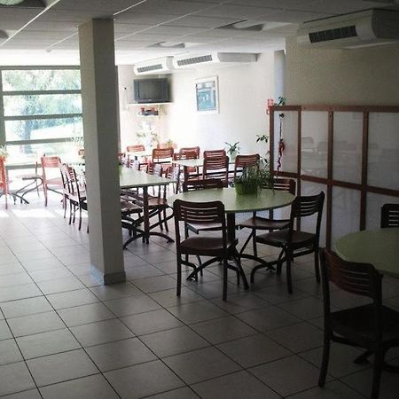 Isle Home Du Buisson Hotel Des Familles מראה חיצוני תמונה