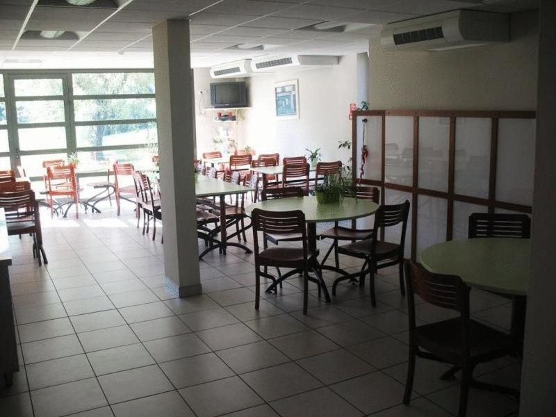 Isle Home Du Buisson Hotel Des Familles מראה חיצוני תמונה